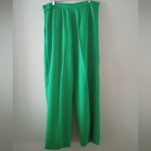 💚Women's Summer Pants | Size 12-13 | Emerald Green - Picture 5 of 8
